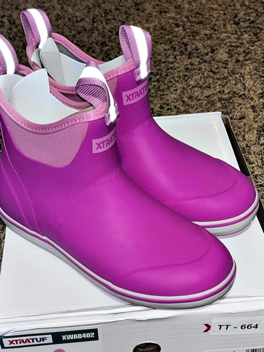 Xtratuf Ankle Deck Pull On Women’s Rose Violet Pink Size 6 Casual Boots XWAB402